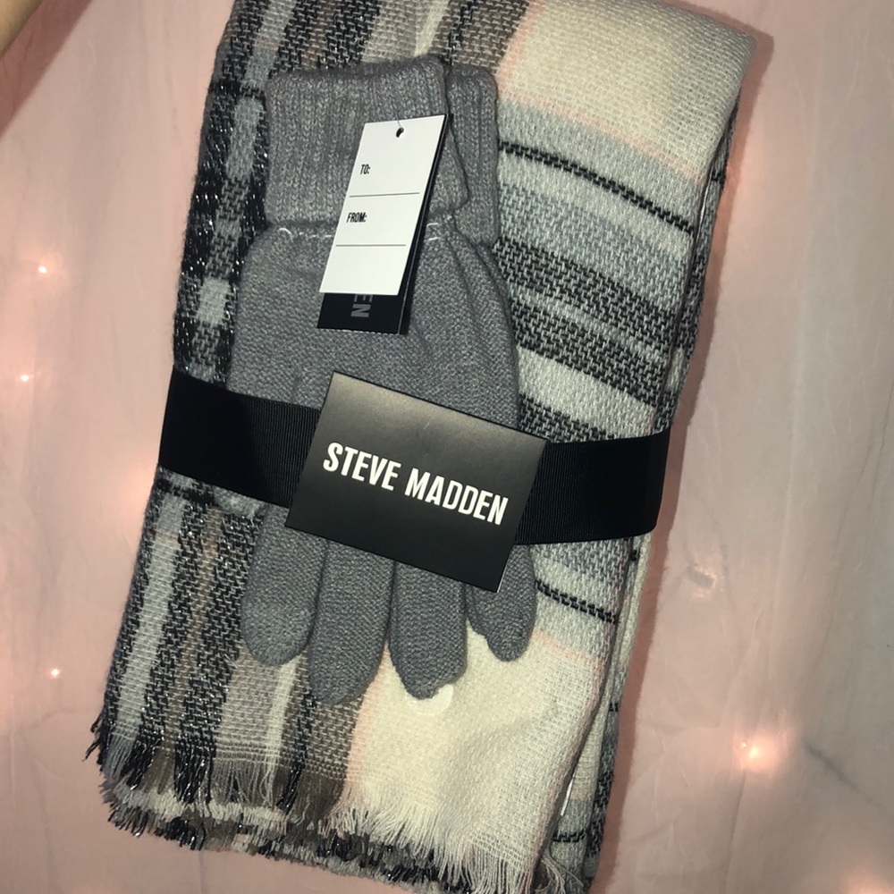 Winter set Scarf and Gloves